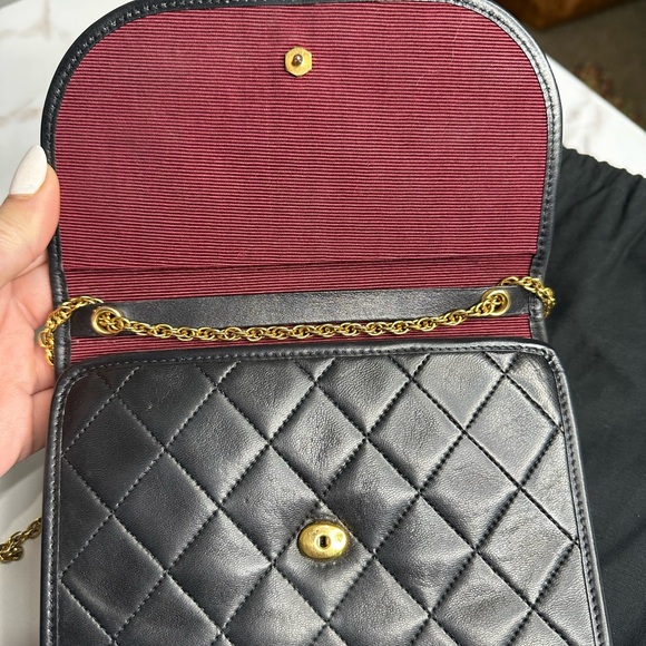 CHANEL Lambskin Pushlock Quilted Mini Chain Shoulder Bag Crossbody - Picture 11 of 11